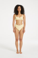 Load image into Gallery viewer, Signature V Waisted Brief / lemon - US10 LEFT IN STOCK
