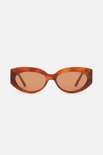 Load image into Gallery viewer, Aurora Sunglasses / chestnut