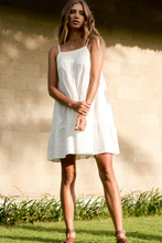 Load image into Gallery viewer, Zahil Pintuck Dress / white