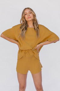 Alex Knit Tee / mustard