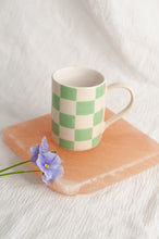 Load image into Gallery viewer, Checked Mug / pistachio