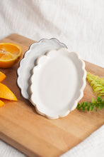 Load image into Gallery viewer, Oblong Dish