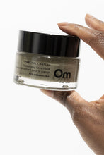 Load image into Gallery viewer, Face Mask / detoxifying charcoal + matcha