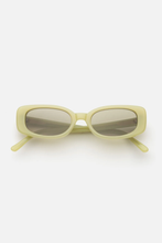 Load image into Gallery viewer, Solene Sunglasses / matcha